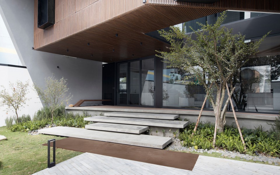 STARLIGHT VILLA - Thiết Kế & Thi Công Hoàn Thiện