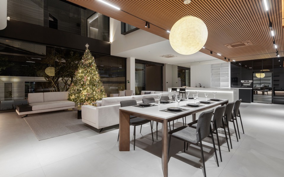 STARLIGHT VILLA - Thiết Kế & Thi Công Hoàn Thiện