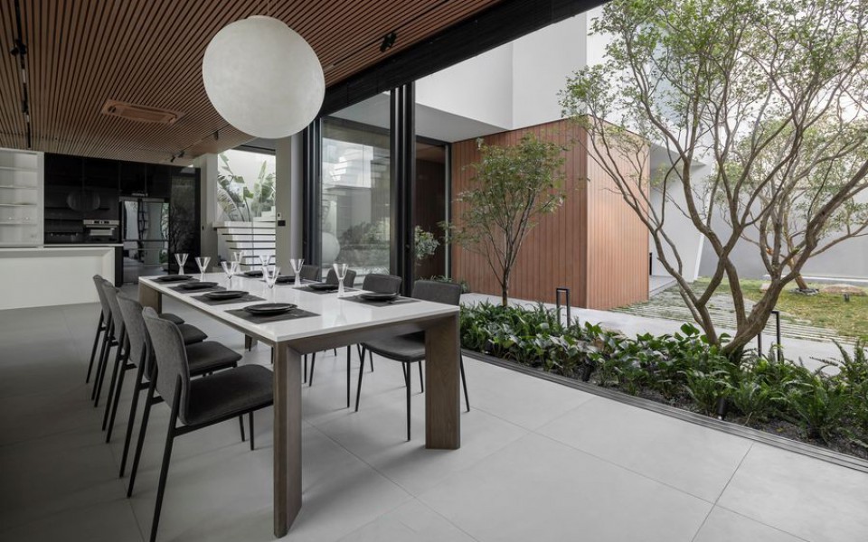 STARLIGHT VILLA - Thiết Kế & Thi Công Hoàn Thiện